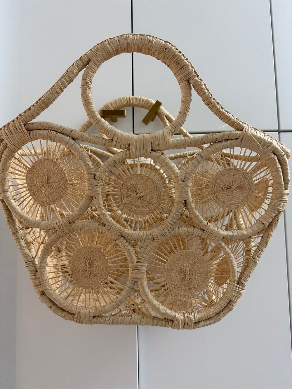 Woven Circle Straw Tote Bag — Natural Color